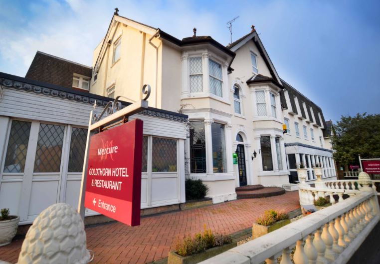 Mercure Goldthorn Hotel